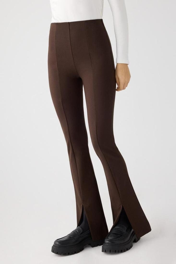 Leggings acampanados Sculpt Ysabel Mora con tiro alto, nervio central y aberturas delanteras 70464