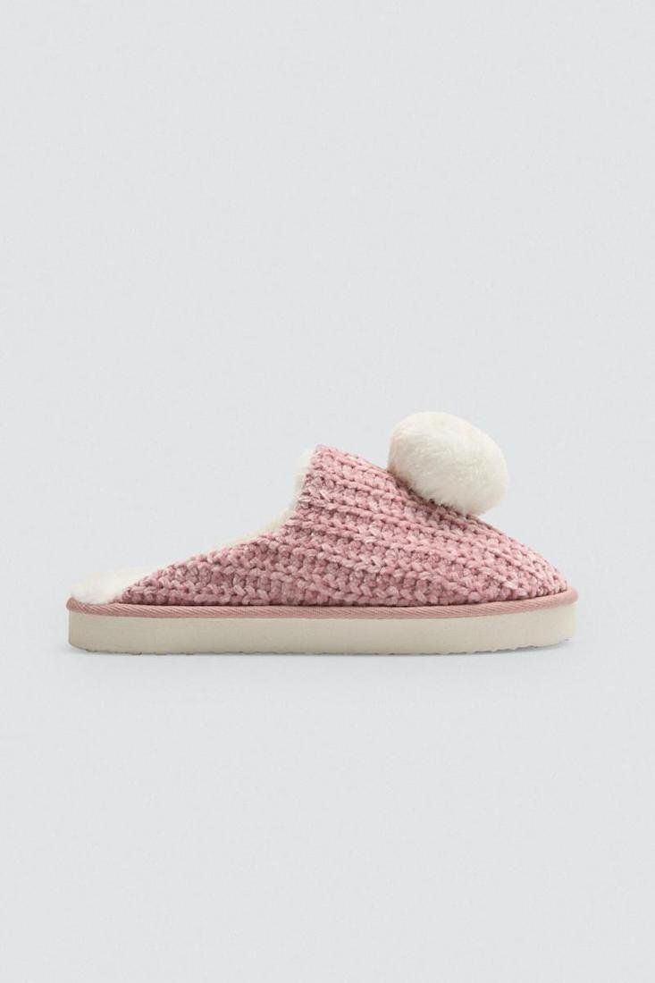 14160 Zapatillas de casa mujer con detalle de pompón AL POR MAYOR DE YSABEL MORA DISTRIBUIDOR OFICIAL EN MADRID NATI CAMPOS