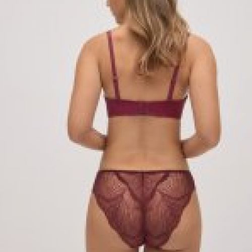10779 cabernet red 034