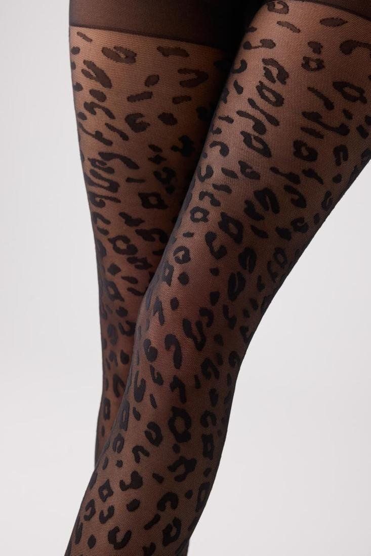 Panty negro de 20 DEN para mujer de Ysabel Mora, con estampado animal print de leopardo, demarcación y puntera invisible al por mayor en almaden en MADRID NATI CAMPOS