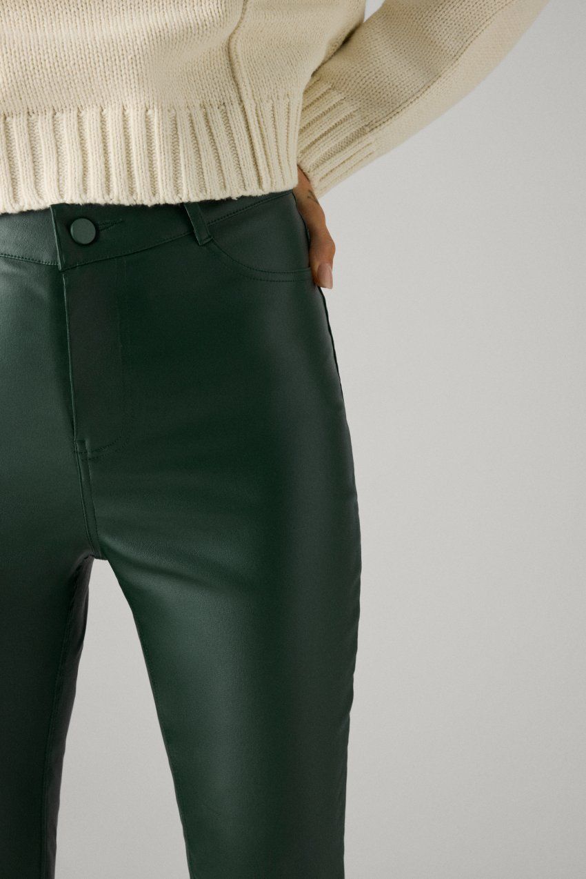 70429 deep emerald 047