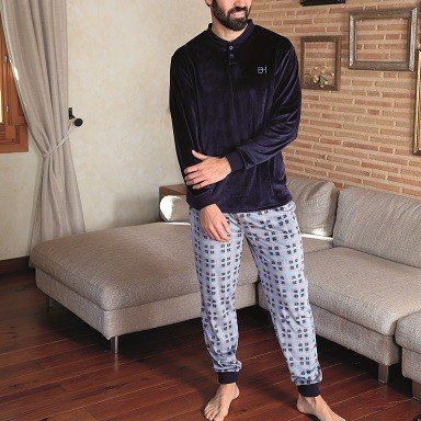 42192 PIJAMA HOMBRE VELVET SPANDEX  CARTER  BLANCA HERNANDEZ