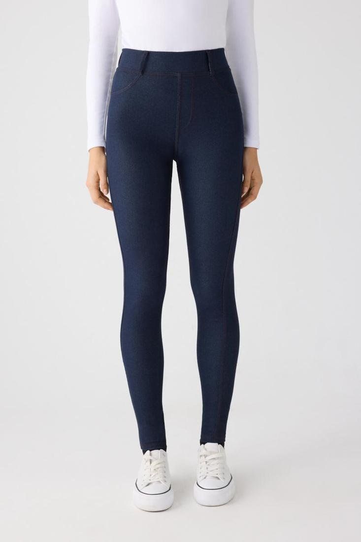 Detalle leggings push up mujer Ref. 70478