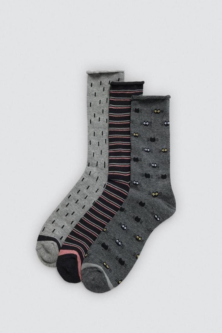 12940 Calcetines estampados para mujer sin puño antipresión.