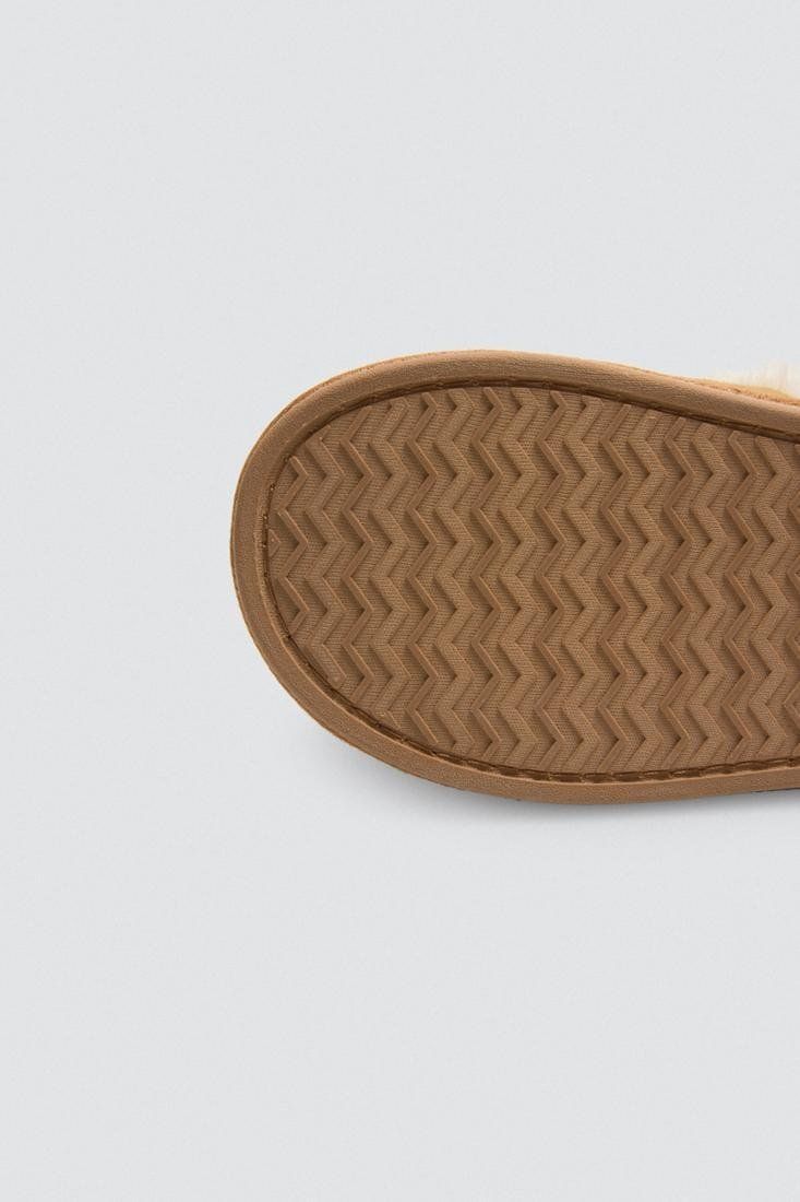 14163 Zapatillas cerradas de casa básicas para mujer con pelo DE YSABEL MORA EN ALMACEN MAYORISTA