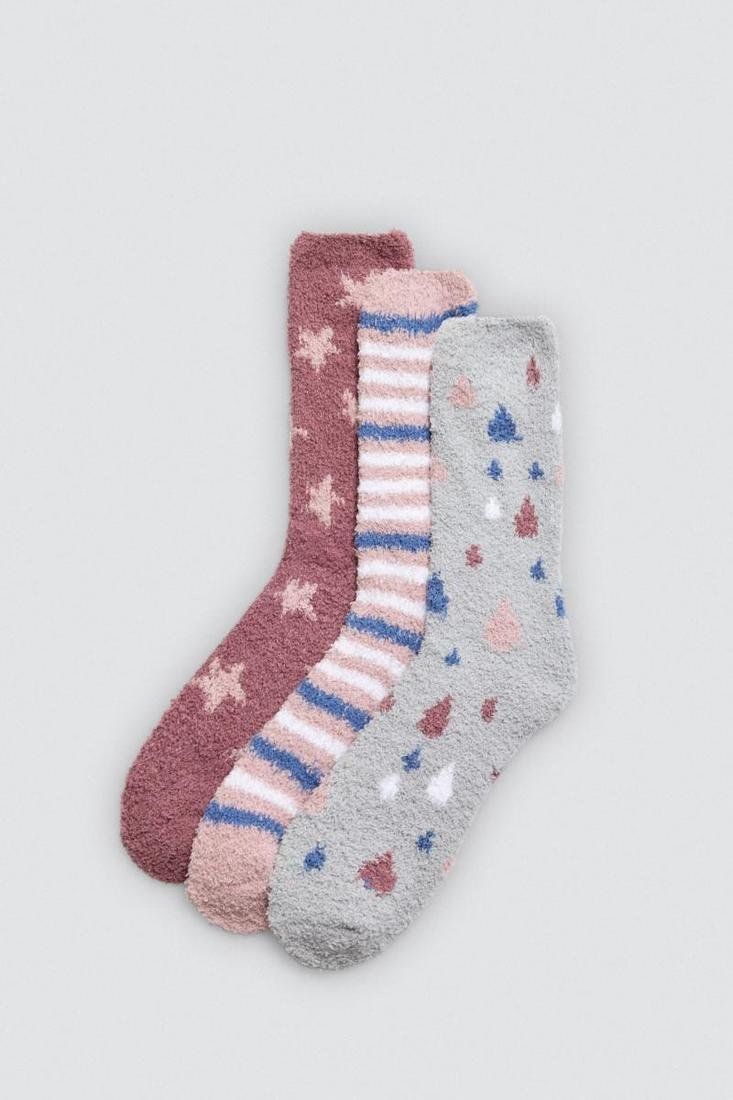 Calcetines estampados de franela para mujer. Modelo con puño antipresión y tacto extra suave