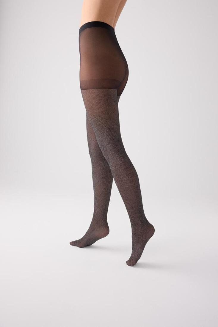 Panty negro brillante de 20 DEN para mujer de Ysabel Mora, referencia 16646, con demarcación y puntera invisible. Disponible en tallas S, M, L y XL.