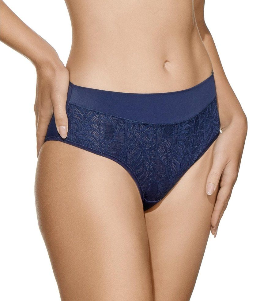 Braga Mara BG 3138 Creaciones Selene puesta en modelo cómoda mujer