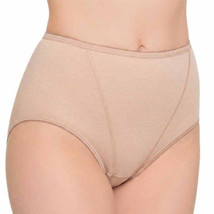 Detalle de la cintura alta y refuerzo abdominal de la braga faja Naiara 234 para mujer.