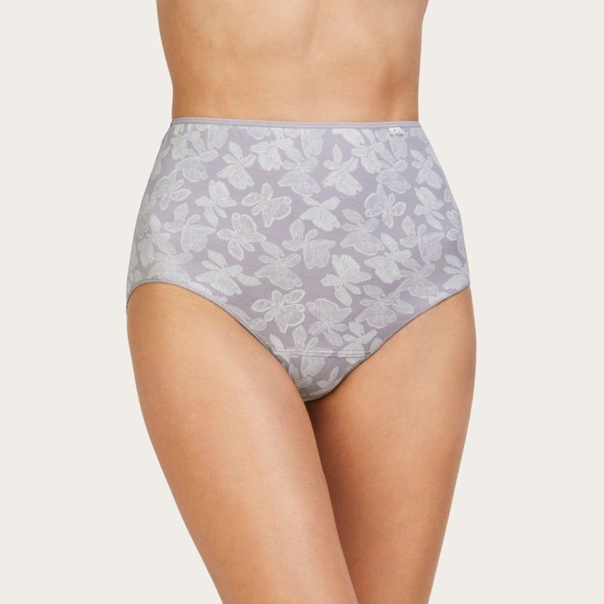 Detalle del tejido de microfibra jacquard floral en braga Avet 31096 suave y ligera para uso diario