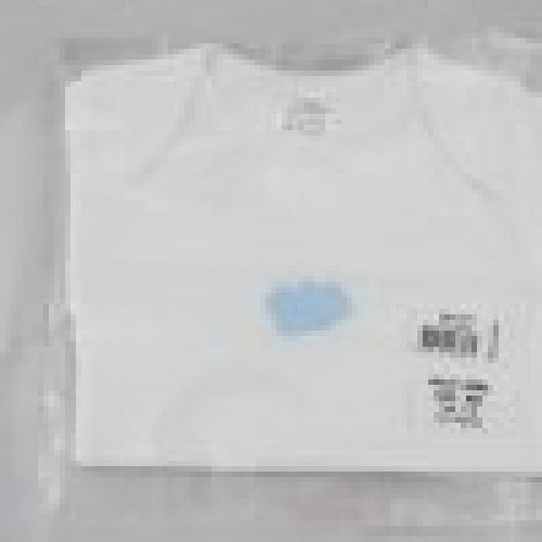 B01 BODY BEBÉ FONDO BLANCO ESTAMPADO AZUL