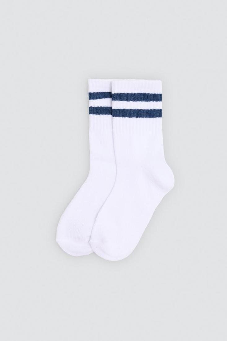 Calcetines infantiles de algodón Ysabel Mora, cómodos para uso diario.
