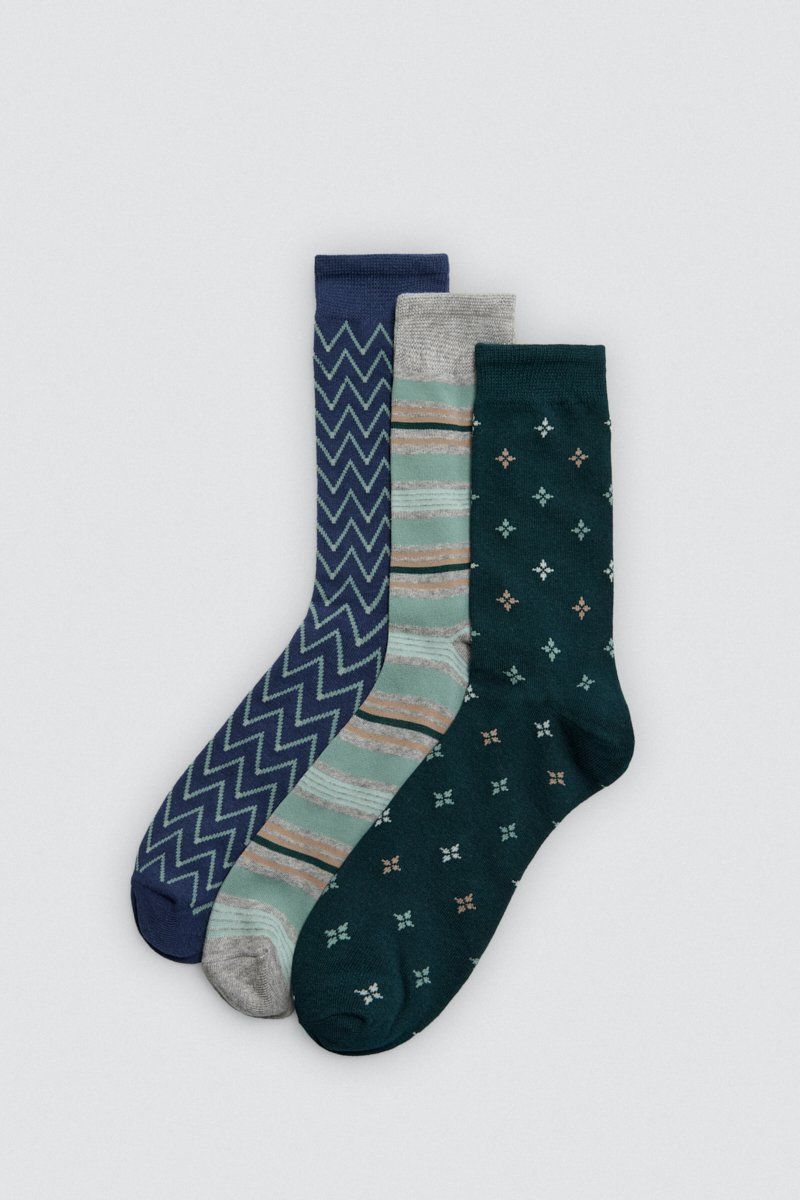22936 Calcetines estampados para hombre con puño antipresión.