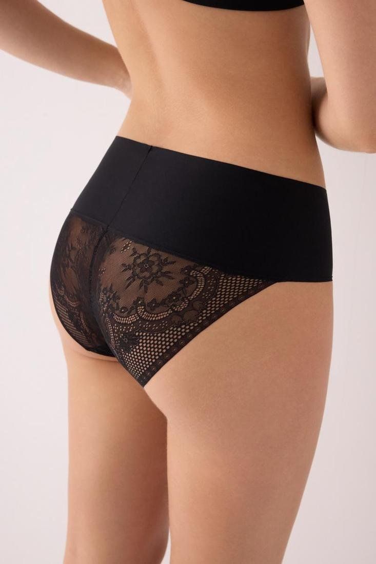 Braga midi invisible para mujer con corte láser, encaje y acabado sin costuras referencia 19543 en color negro y nude.