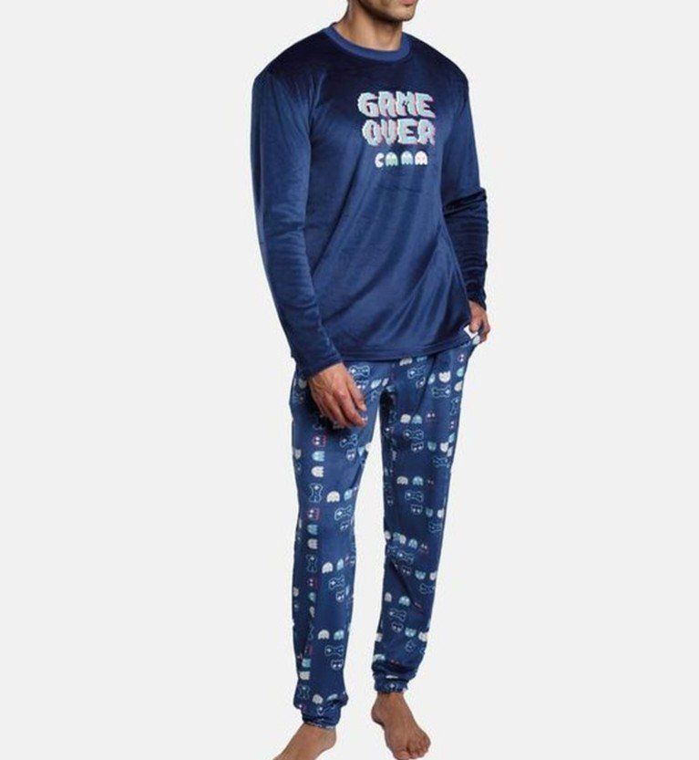 Pijama hombre Ysabel Mora Ref. 26429 con camiseta azul marino y pantalón estampado a juego.