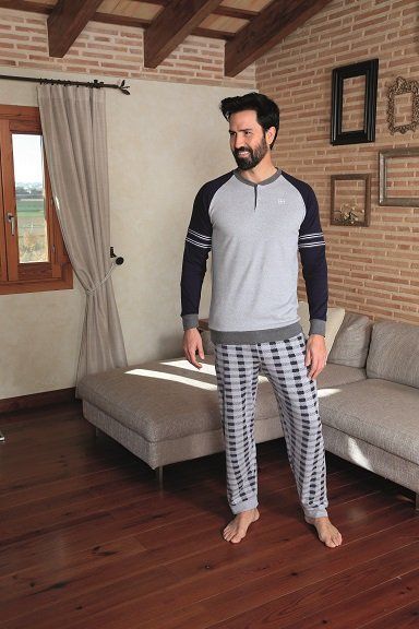 42179 PIJAMA CABALLERO ALGODON MARKUS  BLANCA HERNANDEZ