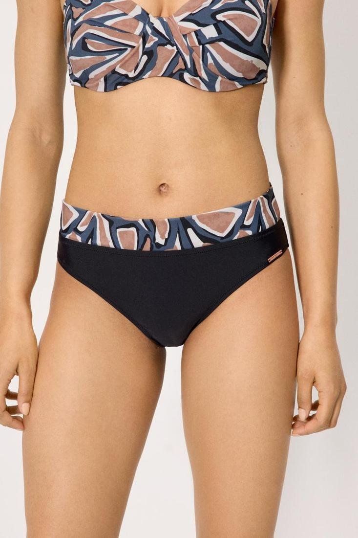83305 Braga de bikini de color negro con cinturilla estampada de altura adaptable. Combínala con un top de bikini para crear el bikini perfecto.