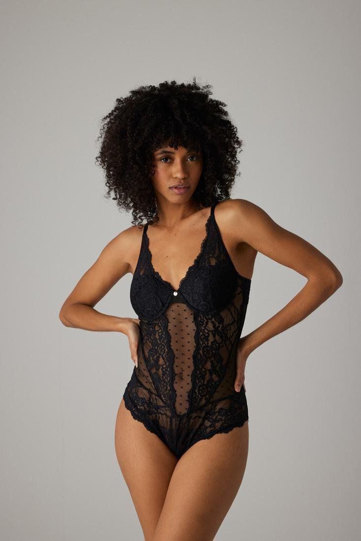 10692 BODY ENCAJE YSABEL MORA