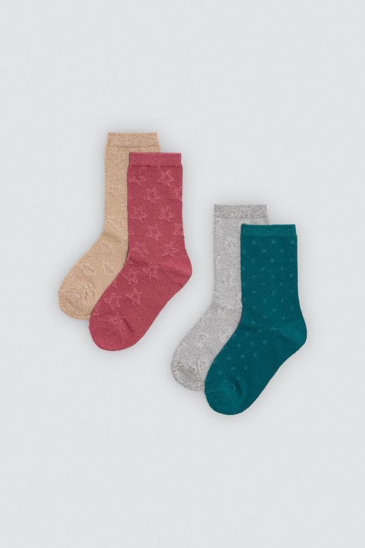 Calcetines de niña Ysabel Mora 32597 en beige, rosa, gris y verde petróleo, con pequeños motivos texturizados.