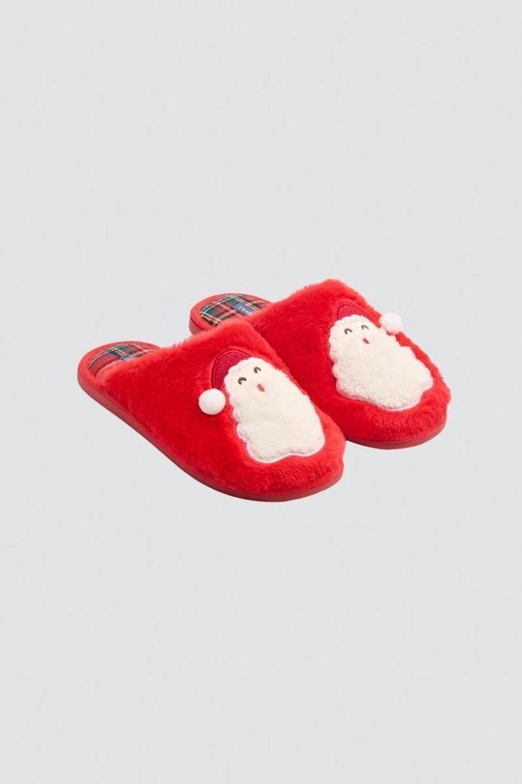 Zapatillas de casa de mujer rojas con talón abierto y caras de Papá Noel blancas en la parte delantera.