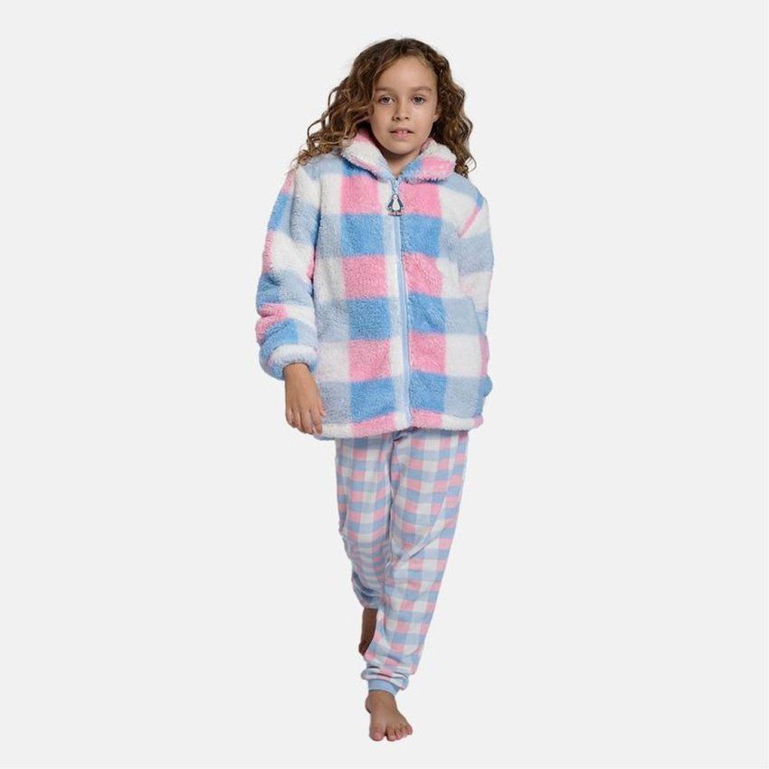 Modelo infantil con bata de coralina a cuadros, cierre delantero de cremallera y largo hasta la cadera.