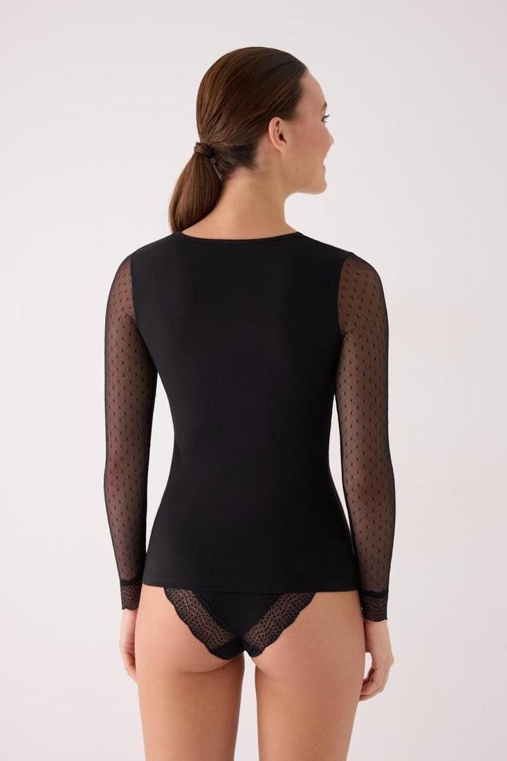 Camiseta interior negra de algodón con mangas transparentes y puños de encaje, referencia 19566.