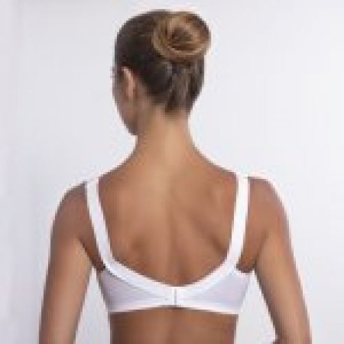 maite back para web 768x768