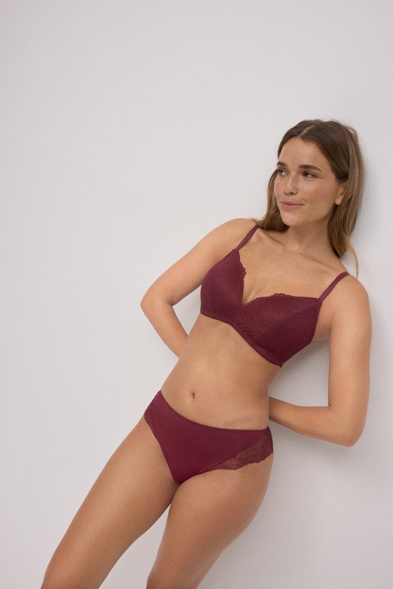 10777 cabernet red 056