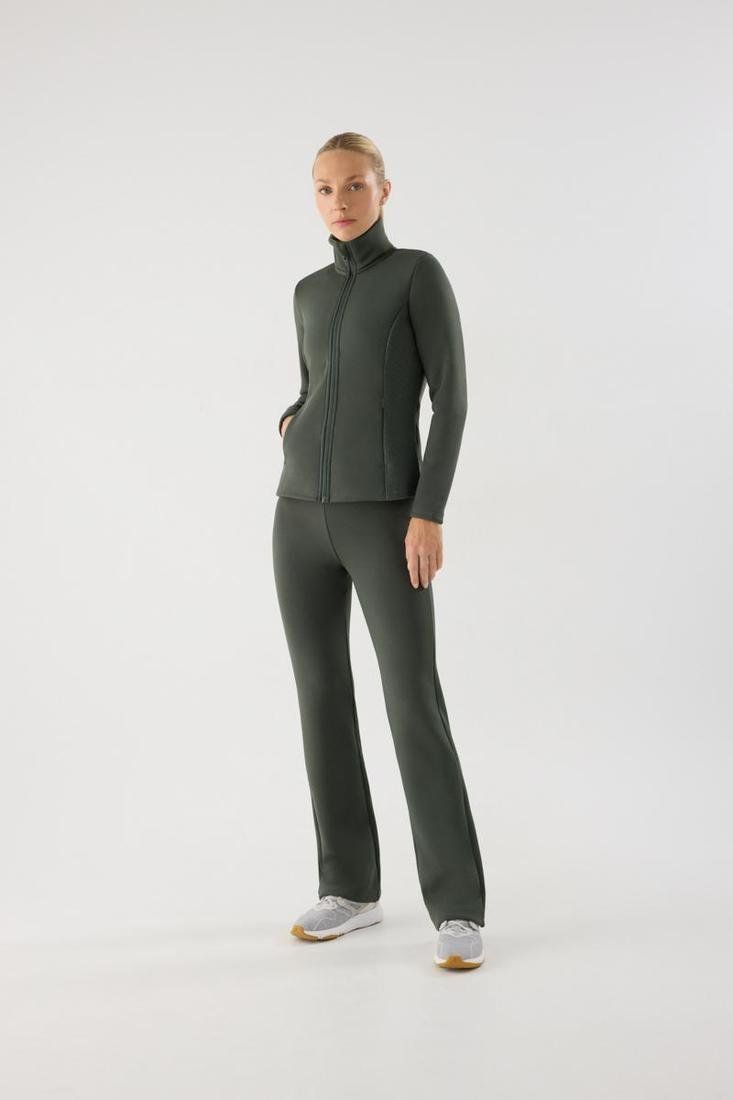 Chaqueta deportiva térmica Ysabel Mora Ref. 70992 con interior afelpado polar, cuello alto y cremallera.