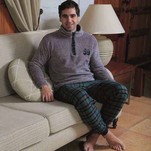 42089 PIJAMA CABALLERO NICOLAS CORALINA / 42090 TALLAS GRANDES BLANCA HERNANDEZ